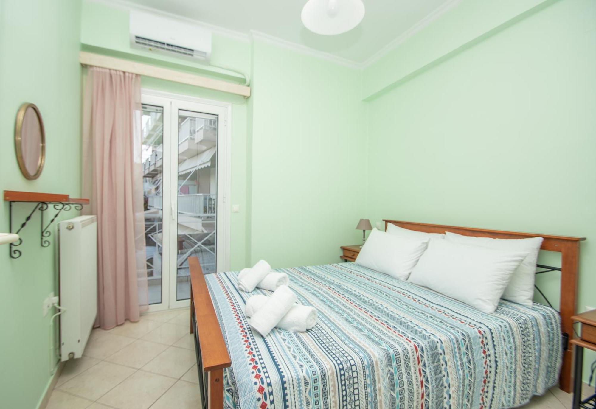 Coconut Tree House With Port View Apartment Закинтос Екстериор снимка