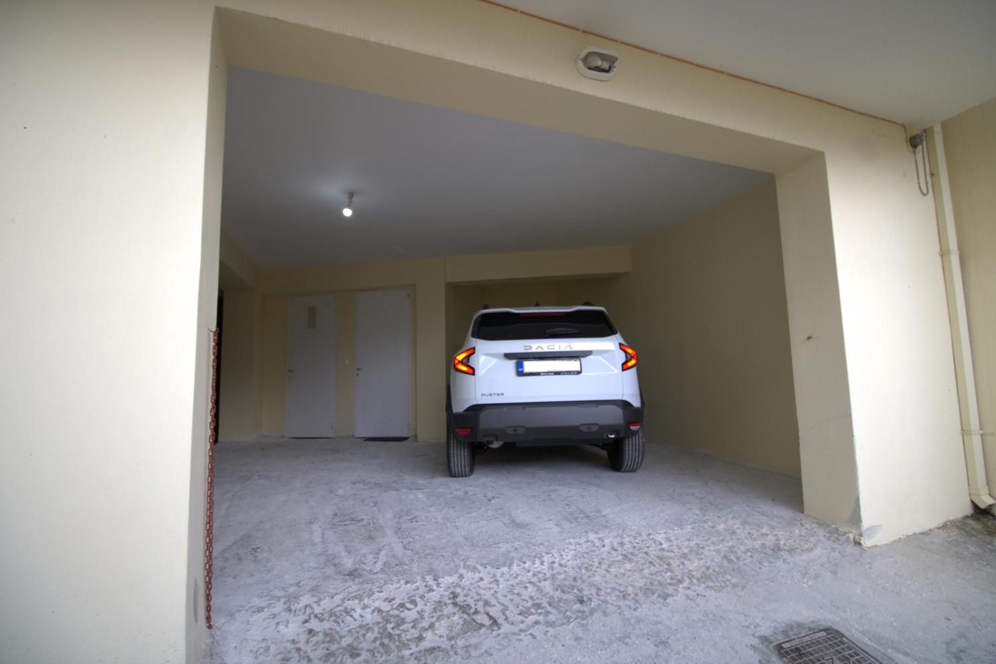 Coconut Tree House With Port View Apartment Закинтос Екстериор снимка